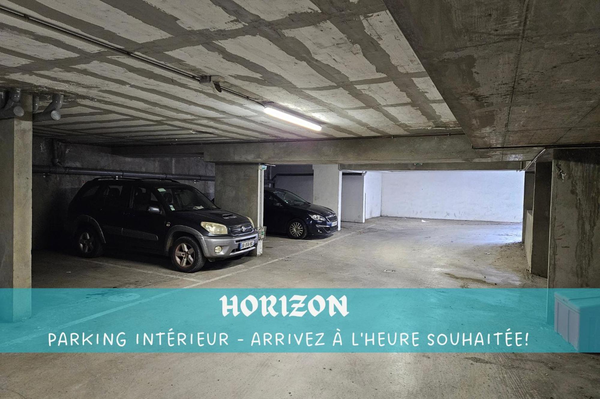 サン＝ドニEntree Autonome-Ste Clotilde-Parkingアパートメント エクステリア 写真